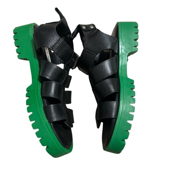 Steve Madden DEVLYN Black Leather Gladiator Sandals with Green Soles Size 6 Y2K - Picture 6 of 8